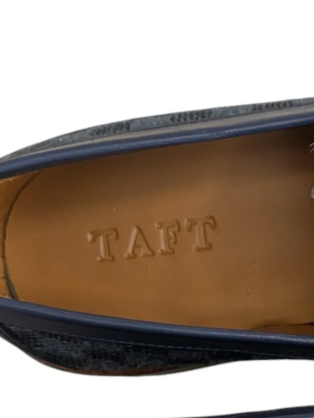 Taft Fitz Navy Loafers feature a blue checkered jacquard upper ... Size 8.5